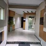 Chaleureux Appartement A 1 Min A Pied De La Mosquee Hassan II