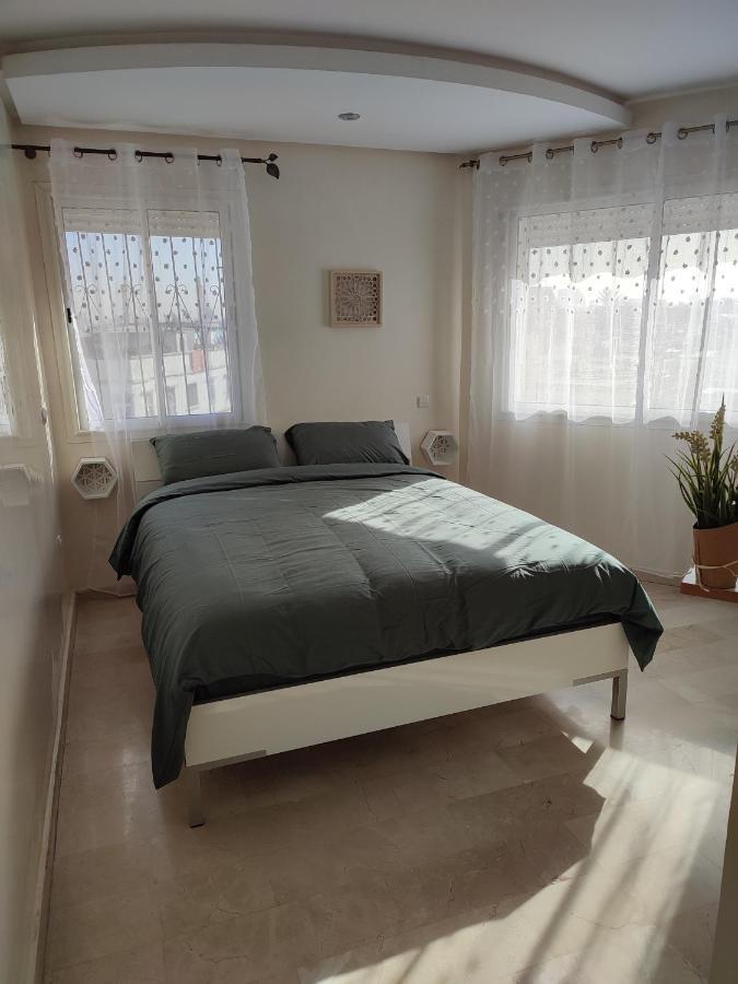 Chaleureux A 1 Min A Pied De La Mosquee Hassan Ii Apartment