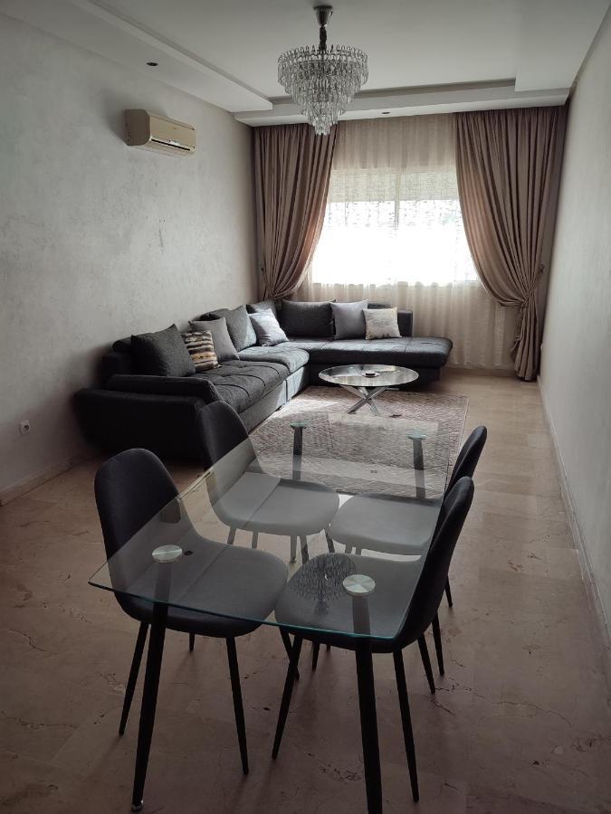 Apartment Chaleureux A 1 Min A Pied De La Mosquee Hassan Ii Casablanca